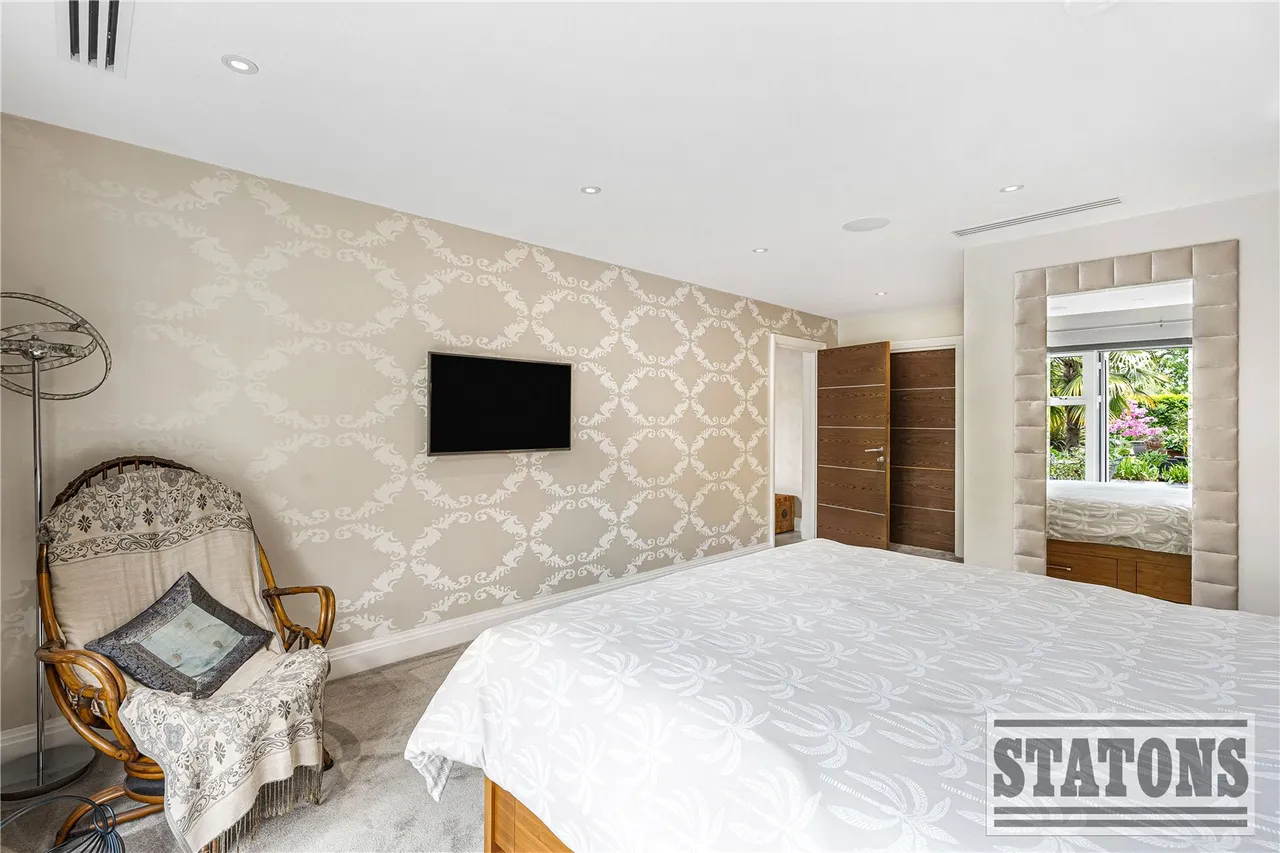 Cockfosters Road, Hadley Wood, EN4 0JS, photo 8