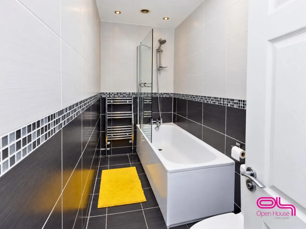 Laurel Avenue, Darwen, BB3, photo 15