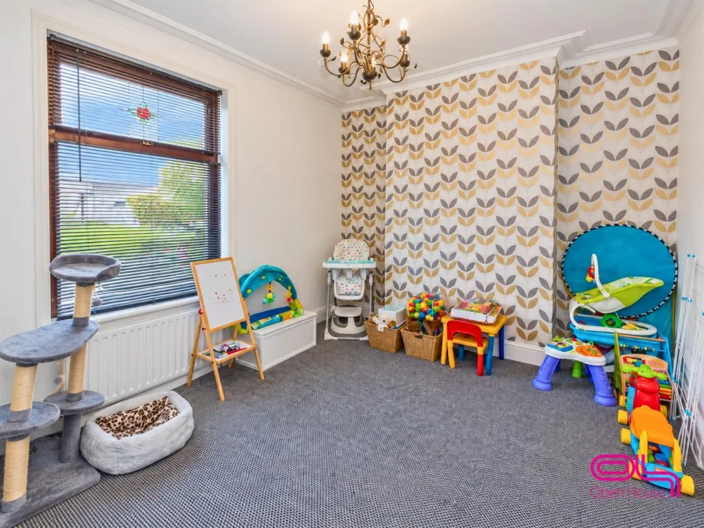 Laurel Avenue, Darwen, BB3, photo 5