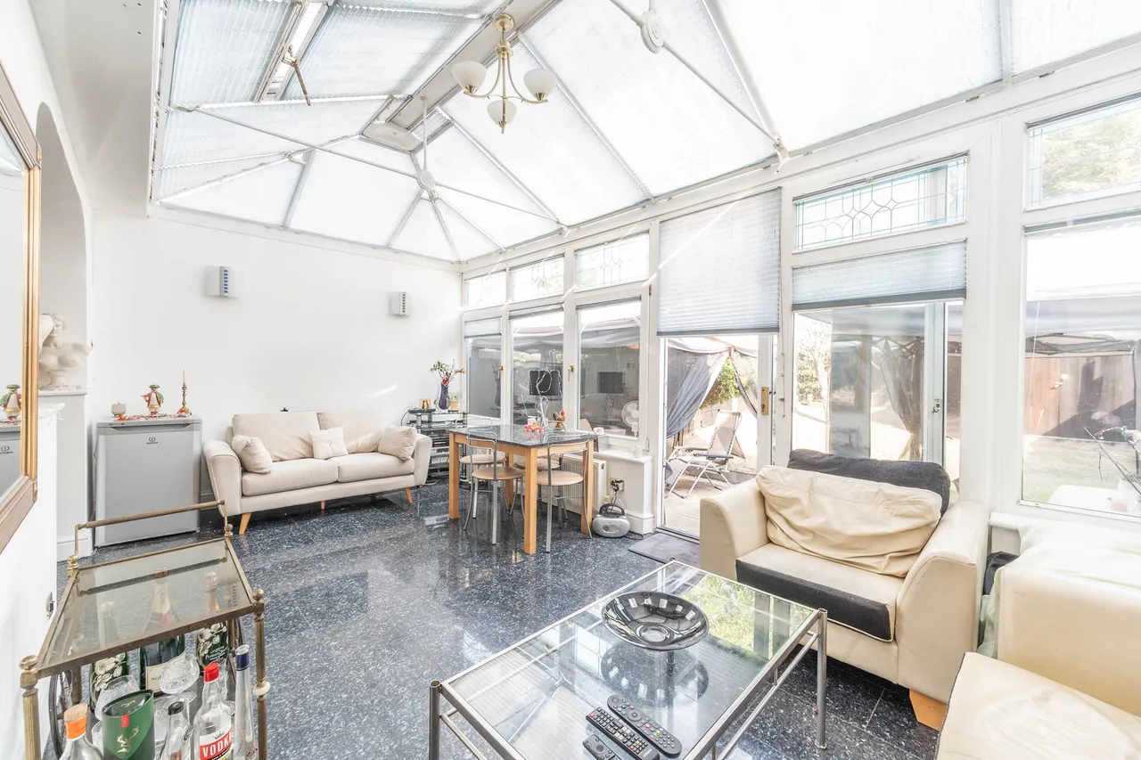 Edgware, HA8, photo 8