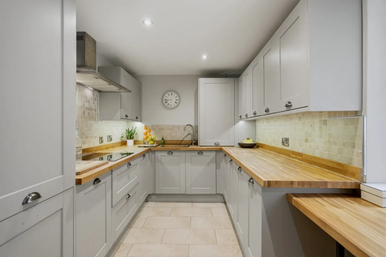 St Andrews Drive, Pollokshields, G41, photo 5