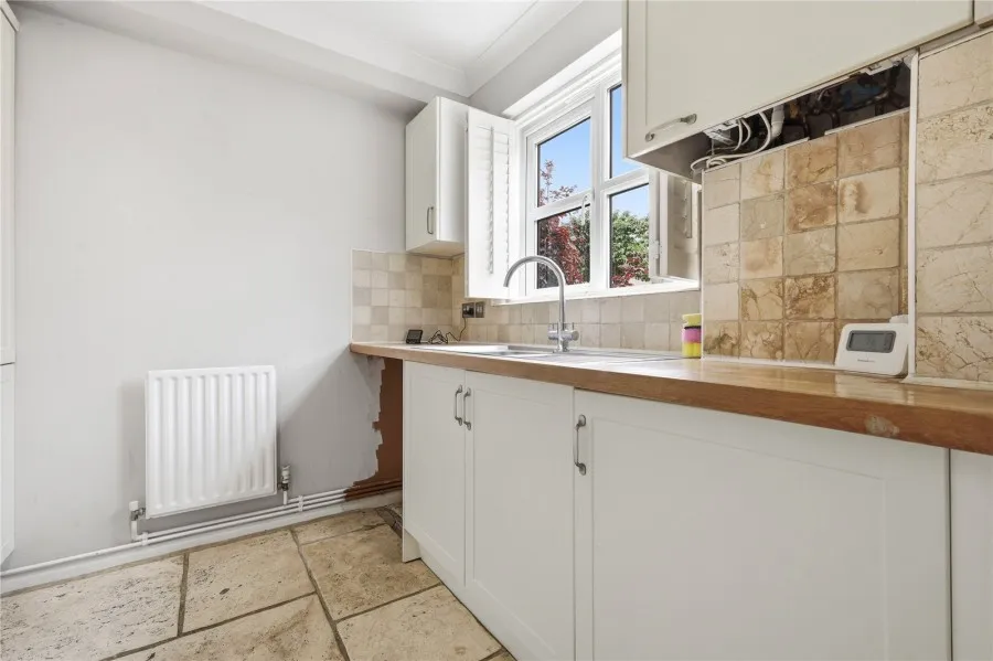 House Under Offer with 2 bedrooms in Saffron Walden, CB10, photo 4