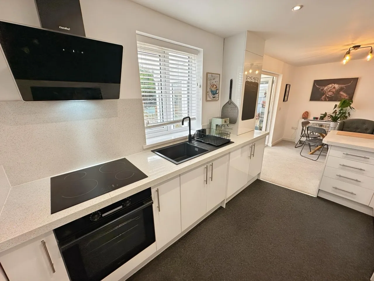 Milton Crescent, Milford Haven, SA73, photo 3