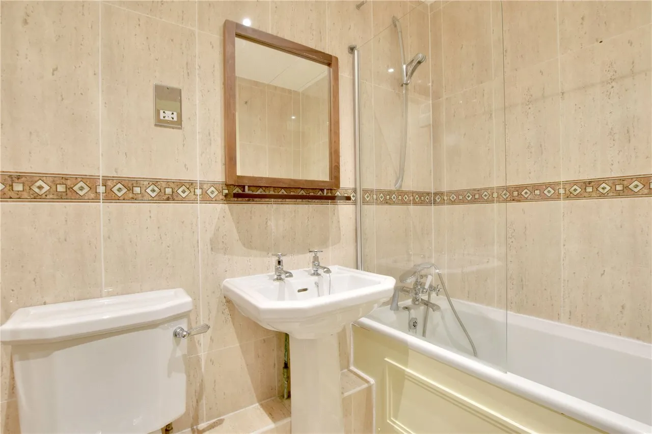 The Plaza, 135 Vanbrugh Hill, Greenwich, London, SE10, photo 11