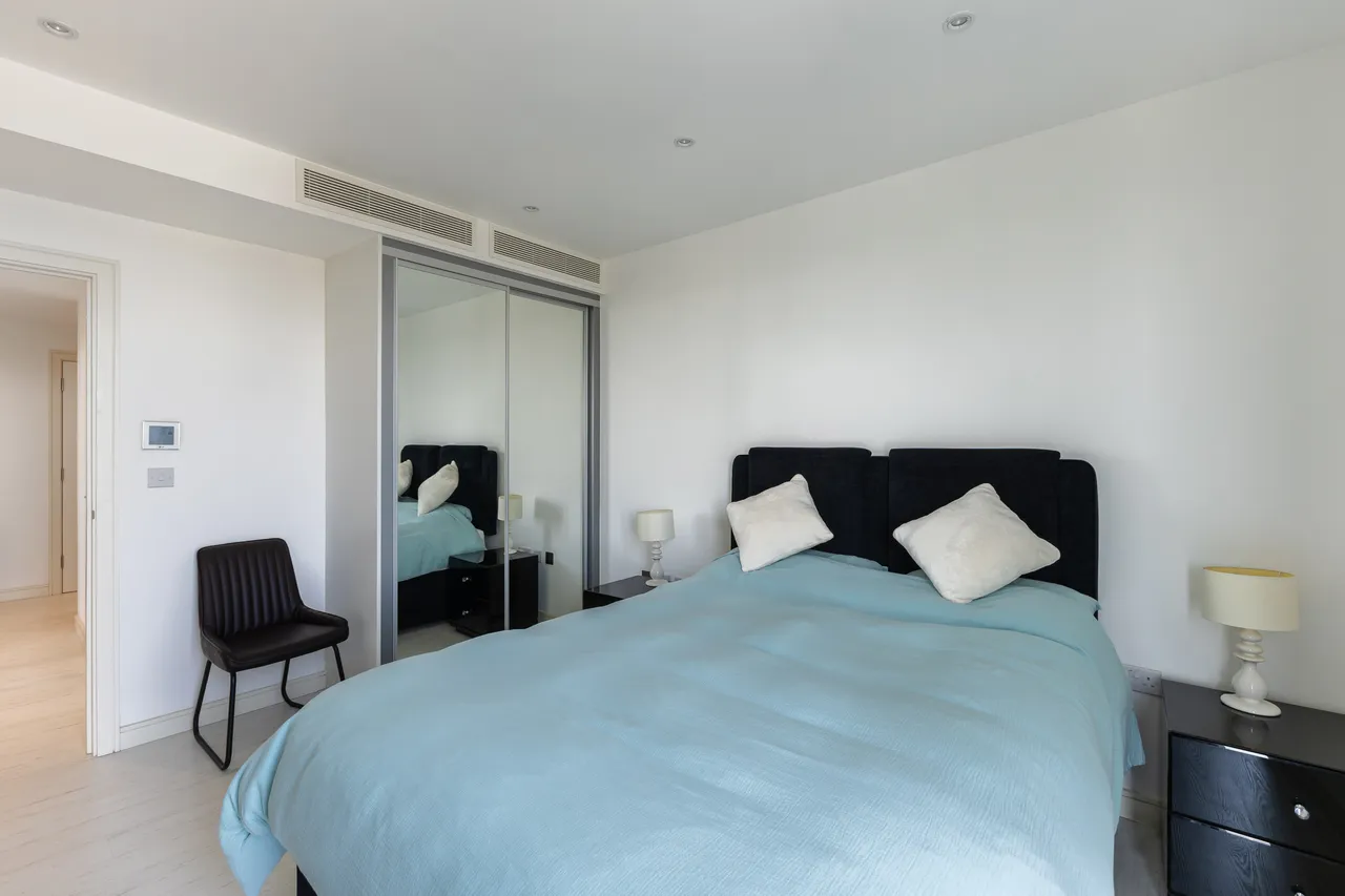 Ealing Road, Brentford, TW8, photo 11