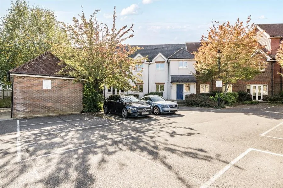 Gordon Road, Haywards Heath, RH16, photo 9