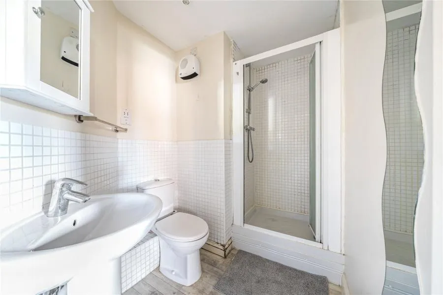 Gordon Road, Haywards Heath, RH16, photo 10