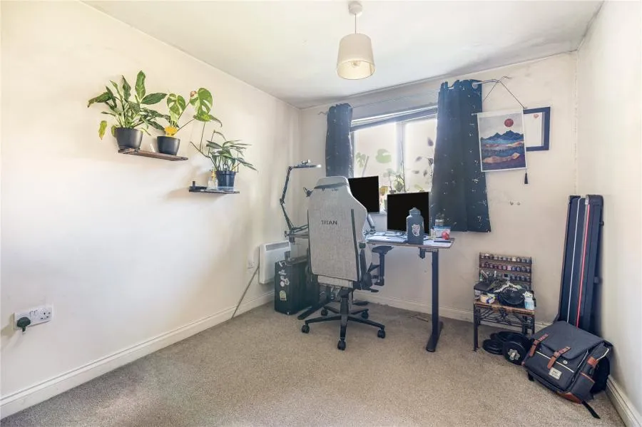 Gordon Road, Haywards Heath, RH16, photo 12