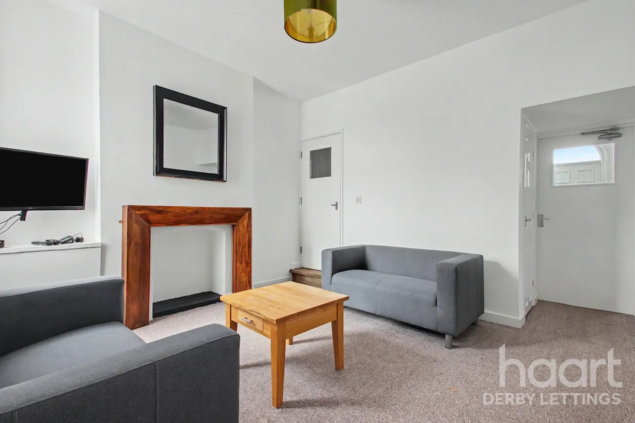 Pybus Street, DE22, photo 12