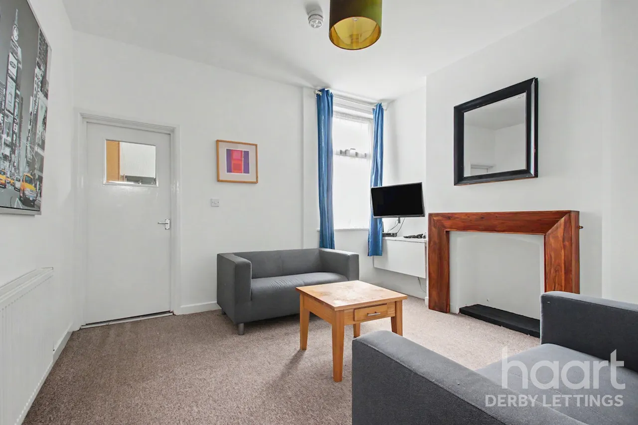 Pybus Street, DE22, photo 7