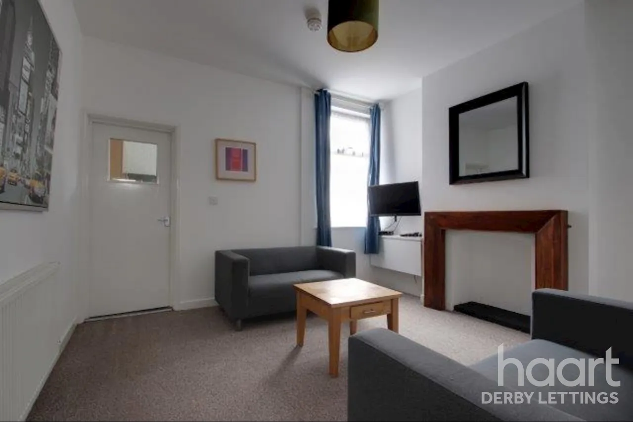 Pybus Street, DE22, photo 10