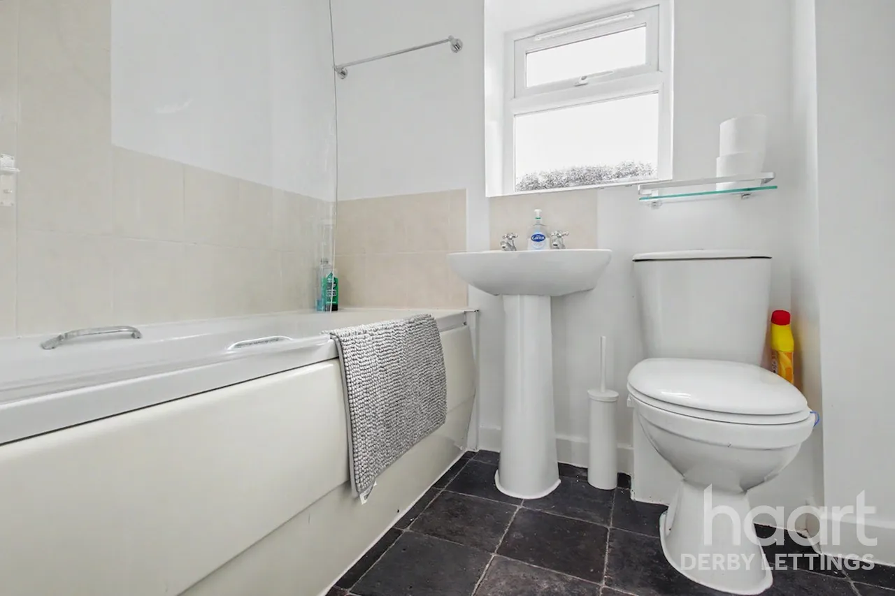 Pybus Street, DE22, photo 5