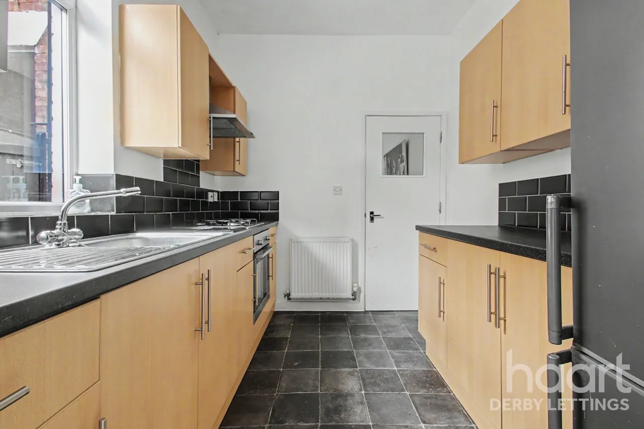 Pybus Street, DE22, photo 3