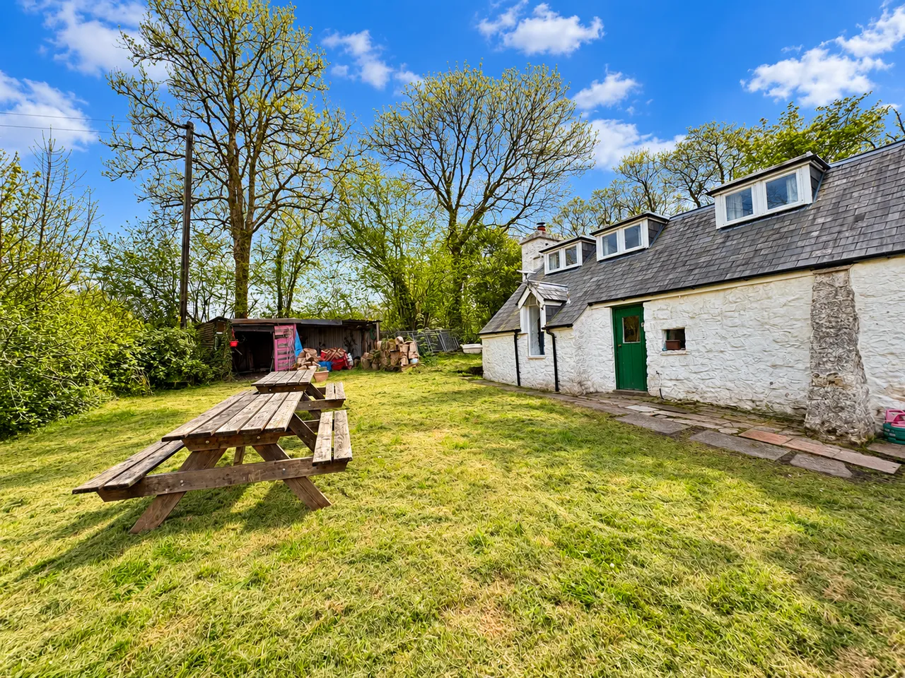 Llandyfan, Ammanford, SA18, photo 6