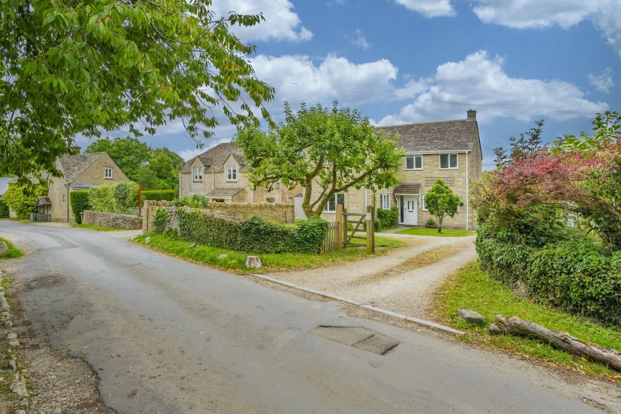 Woodmancote, Cirencester, GL7, photo 22