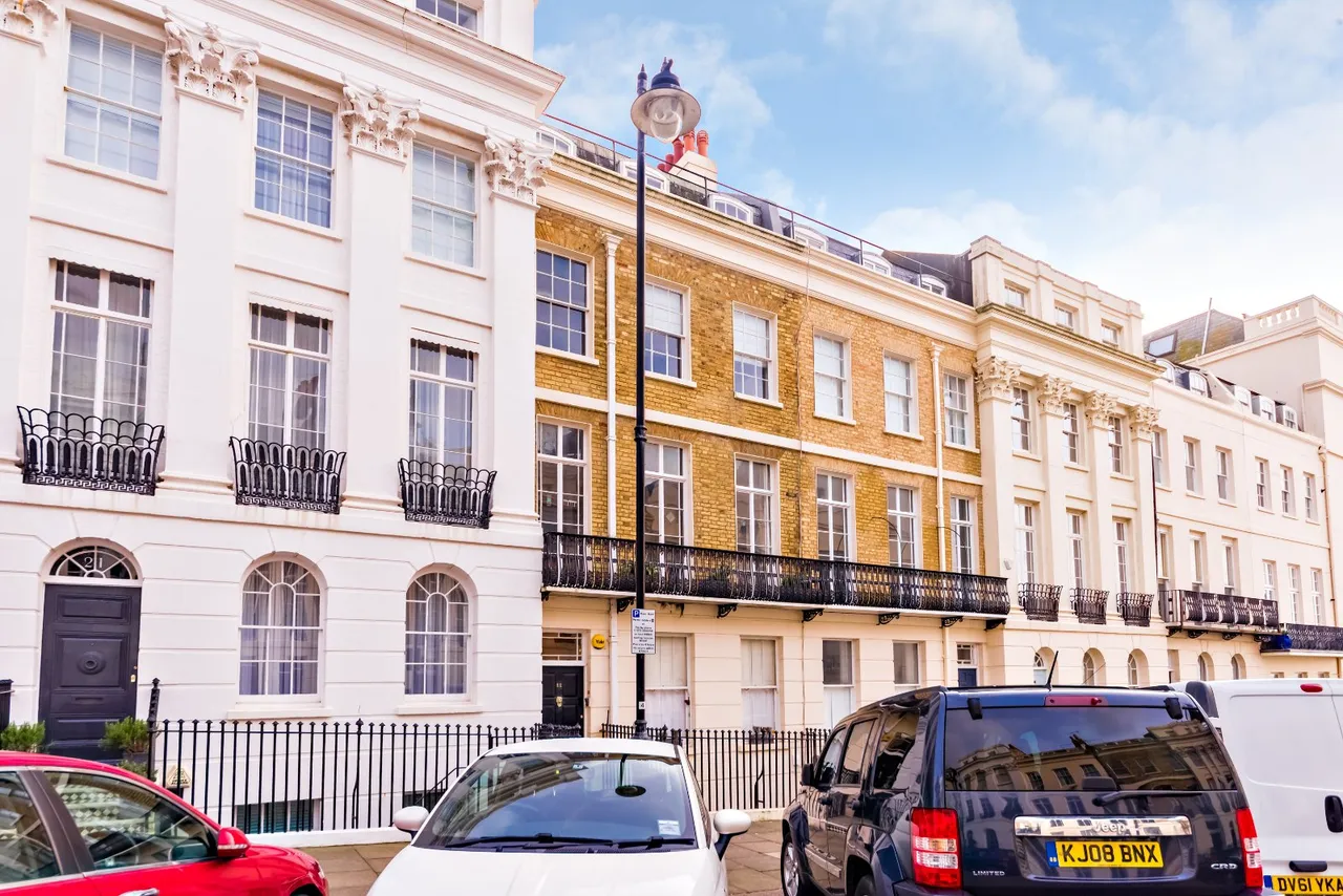 1 bed flat for sale, Portland Place, Brighton, BN2