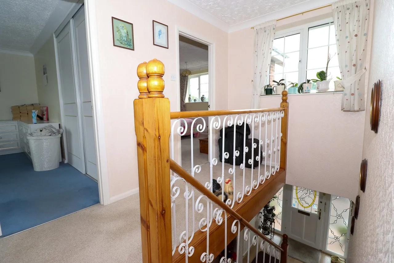 High Street, Graveley, PE19, photo 18