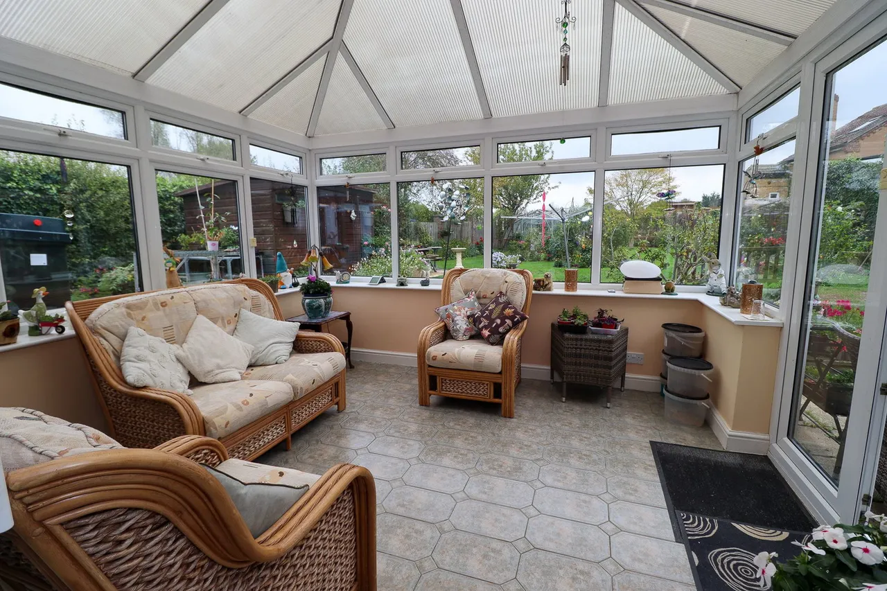 High Street, Graveley, PE19, photo 9