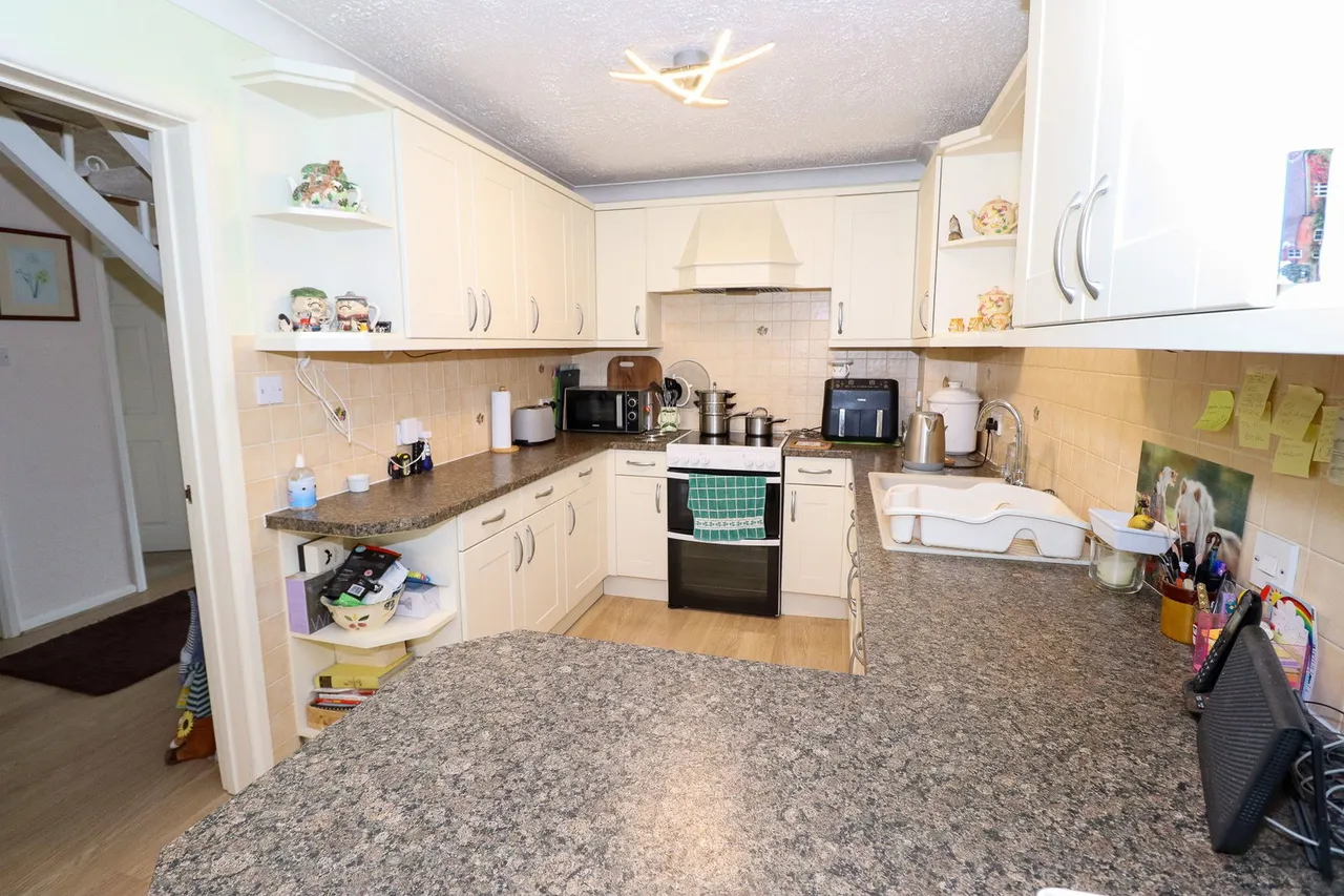 High Street, Graveley, PE19, photo 6