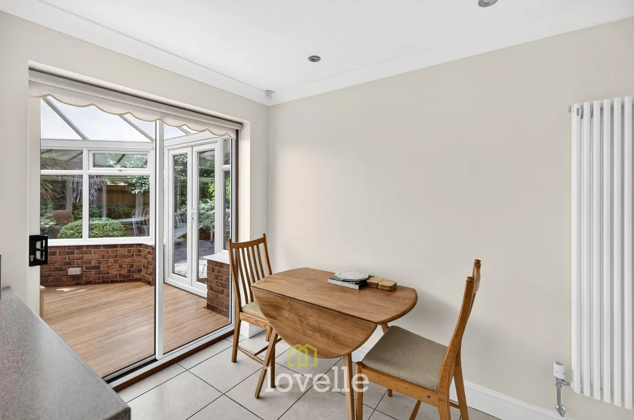 Augusta Oaks, Grimsby, DN34, photo 8
