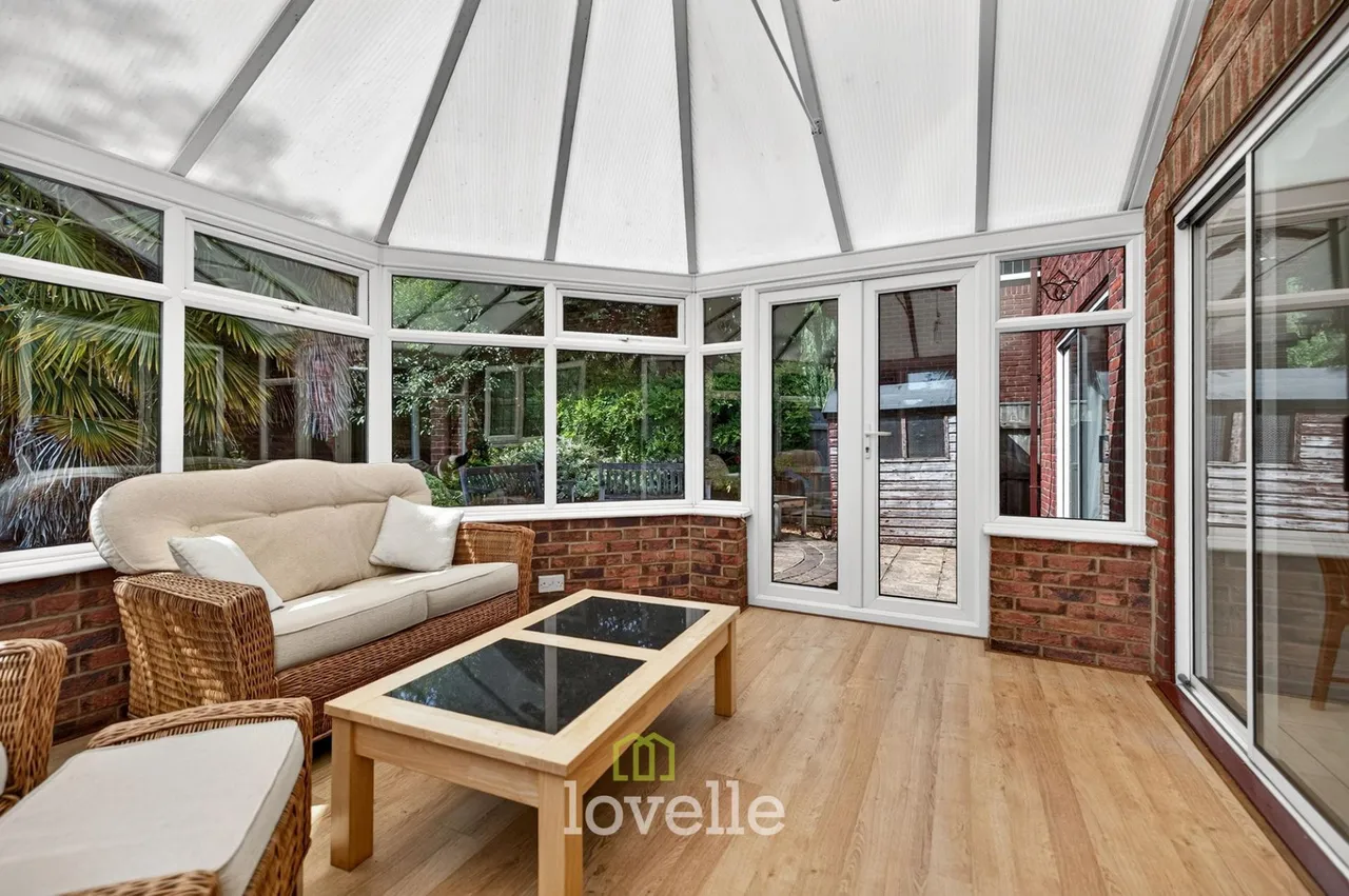 Augusta Oaks, Grimsby, DN34, photo 13