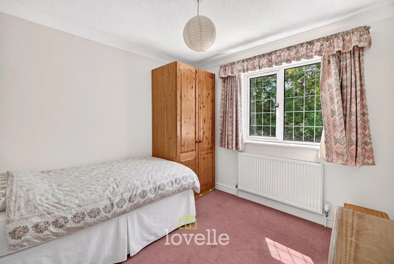 Augusta Oaks, Grimsby, DN34, photo 22