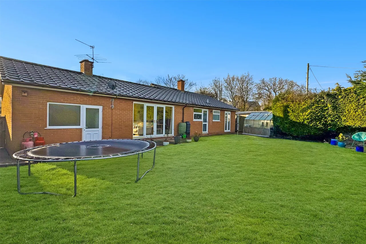 Coburg Close, West Buckland, TA21, photo 24