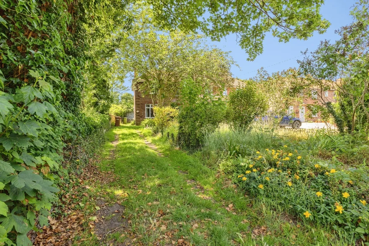 Quidenham Road, Kenninghall, Norwich, Norfolk, NR16, photo 17