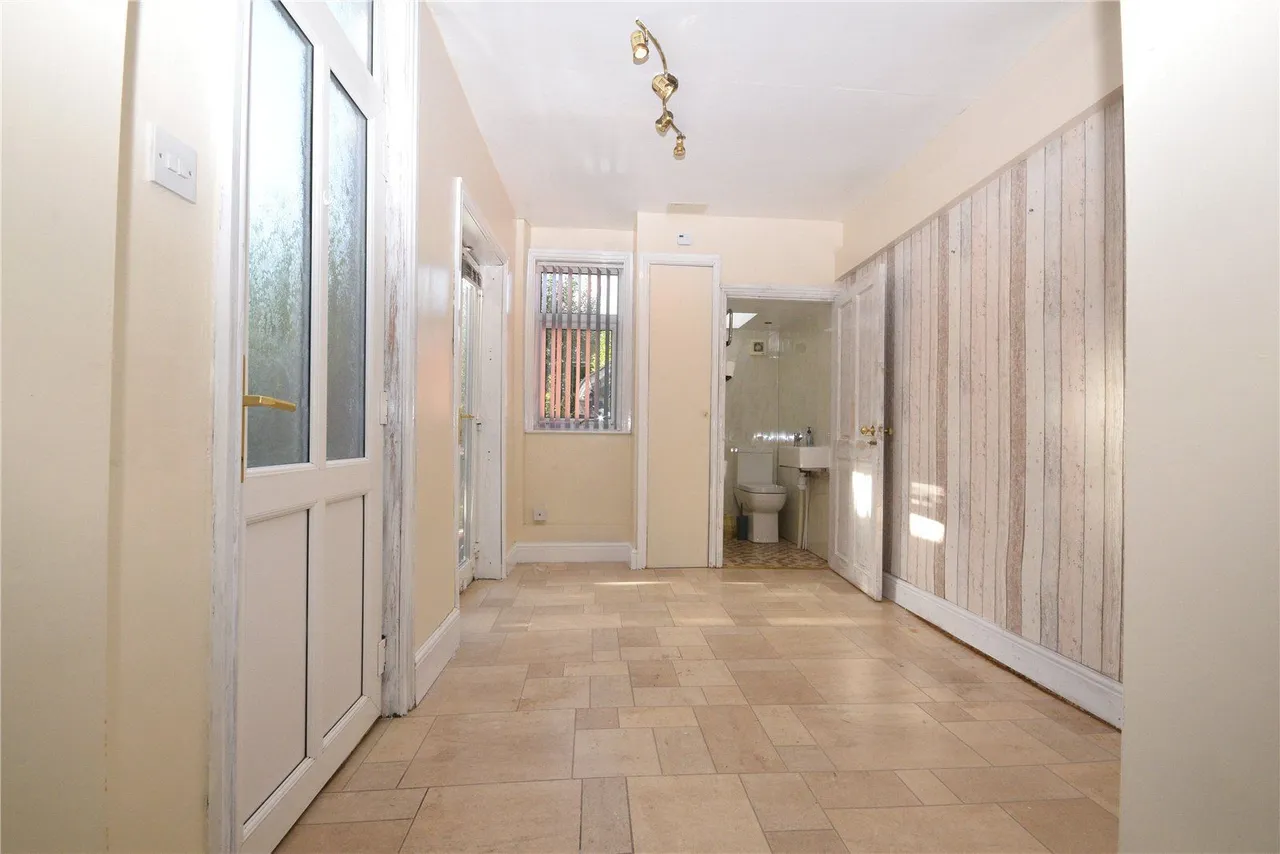 Cross Flatts Grove, Leeds, LS11, photo 5