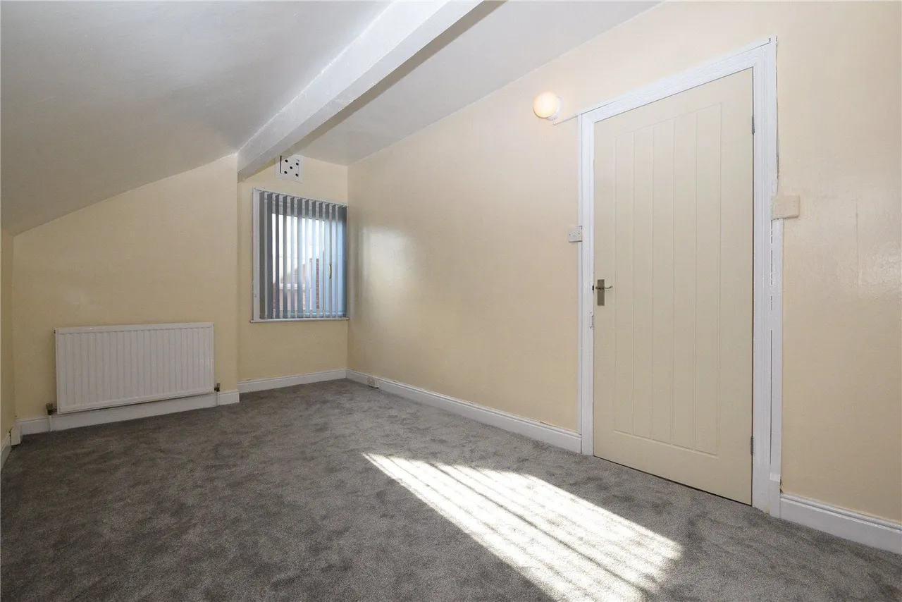 Cross Flatts Grove, Leeds, LS11, photo 12