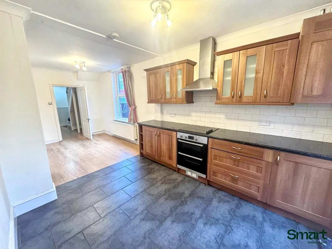 Willeys Avenue, Exeter, photo 2