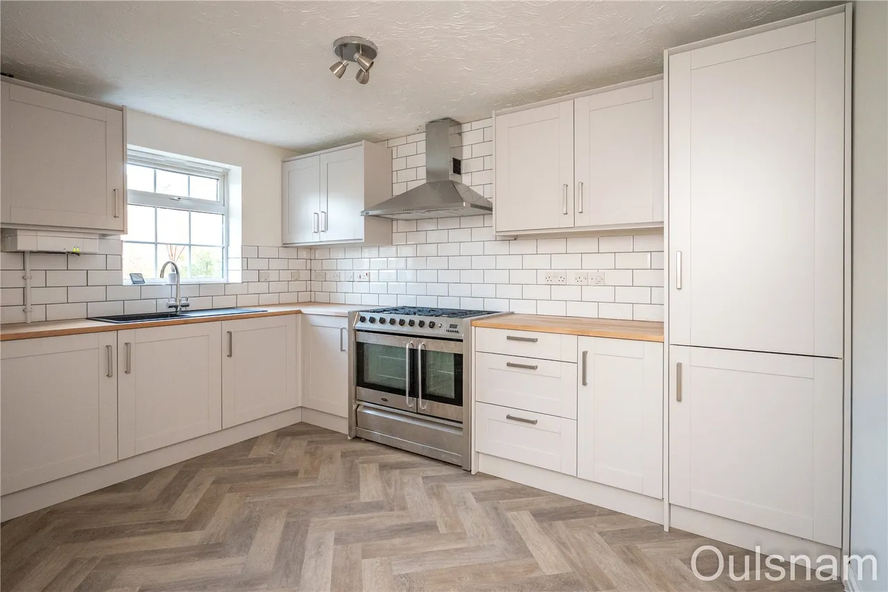 Astley Road, Bromsgrove, Worcestershire, B60 2RS, photo 3