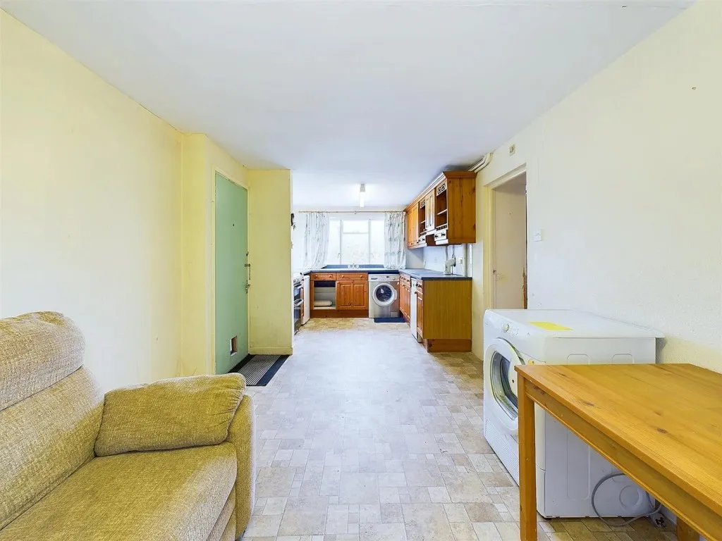Church Road, Oldbury-On-Severn, BS35, photo 14