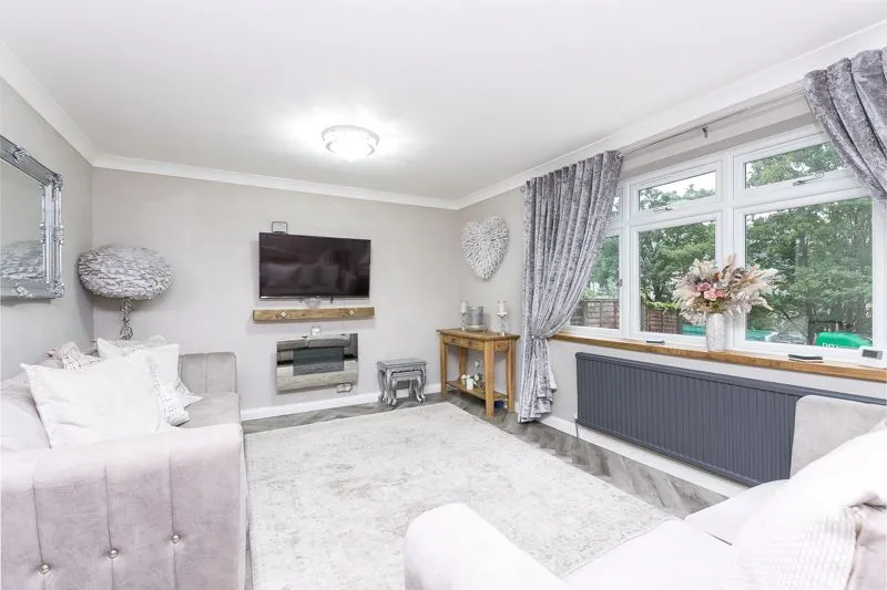 Godstone Road, Purley CR8 2AN, photo 2