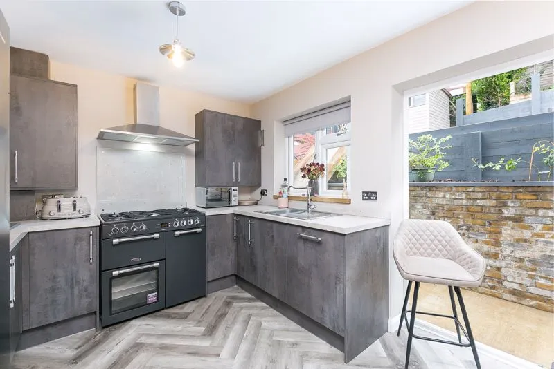 Godstone Road, Purley CR8 2AN, photo 6