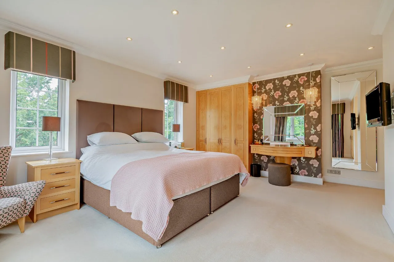 Greenhill Road, Farnham, Surrey, GU9 8JN, photo 11