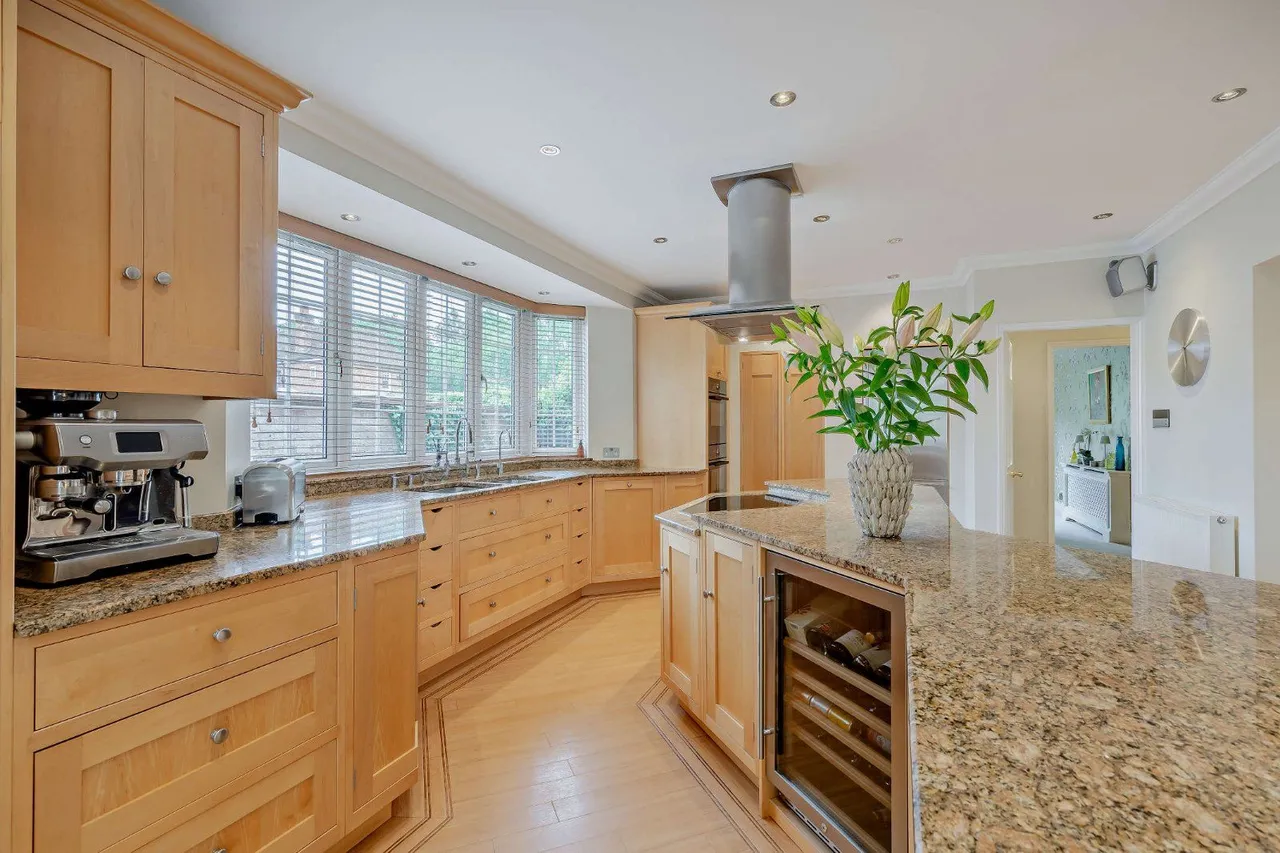 Greenhill Road, Farnham, Surrey, GU9 8JN, photo 9