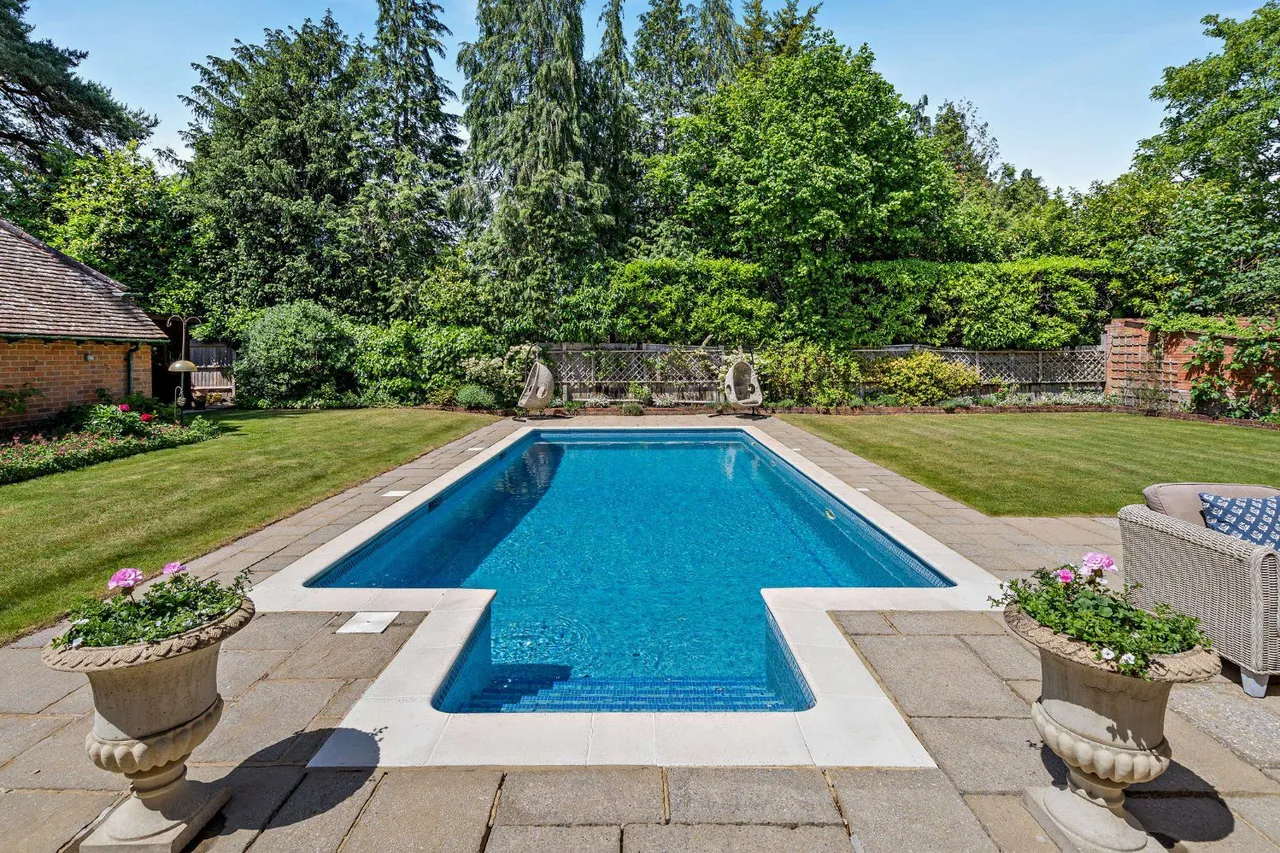 Greenhill Road, Farnham, Surrey, GU9 8JN, photo 2
