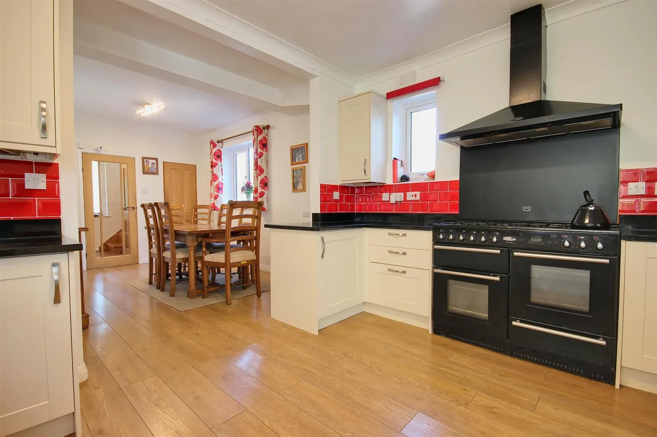 Cheyne Walk, Hornsea, photo 6