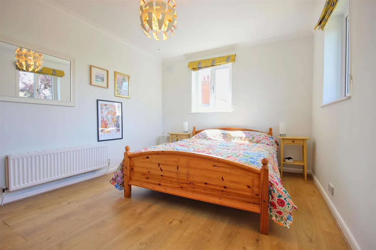 Cheyne Walk, Hornsea, photo 23