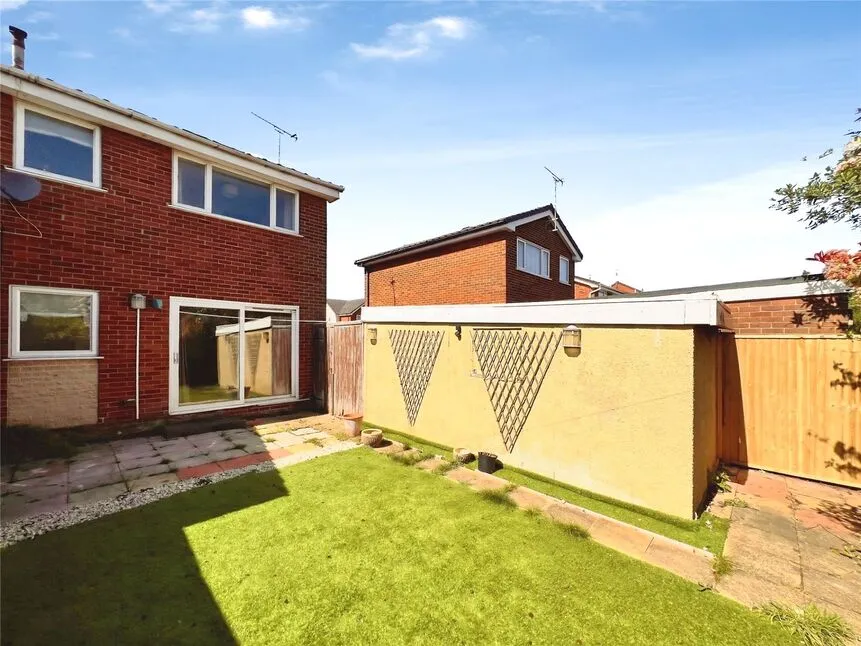 Waverley Lane, Burton-on-Trent, Staffordshire, DE14, photo 11