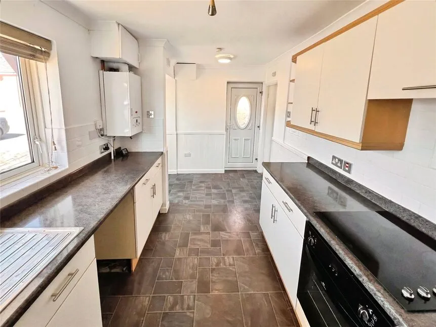 Waverley Lane, Burton-on-Trent, Staffordshire, DE14, photo 5