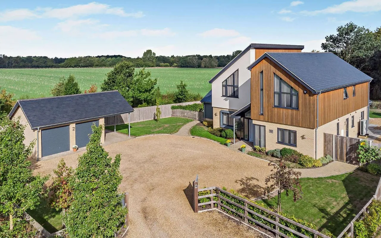 4 bed house for sale, Windfields, East Tuddenham, NR20