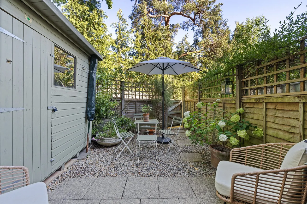 Haslemere Road, Fernhurst, GU27, photo 17