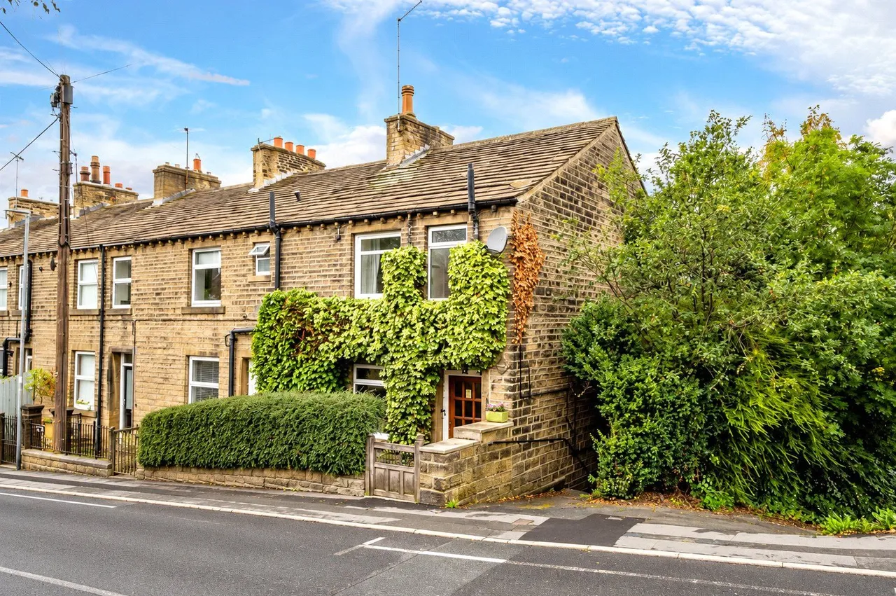 Miry Lane, Thongsbridge, HD9, photo 2