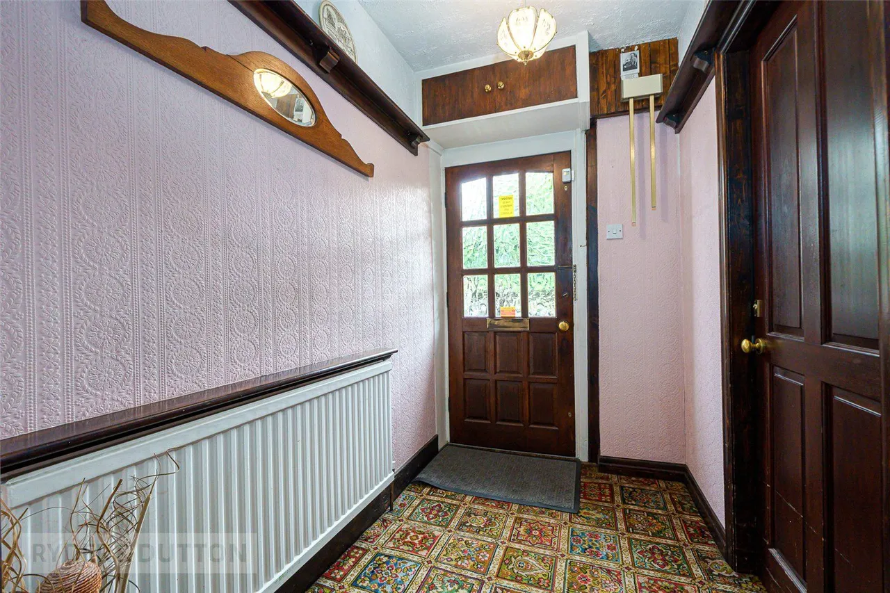 Miry Lane, Thongsbridge, HD9, photo 9