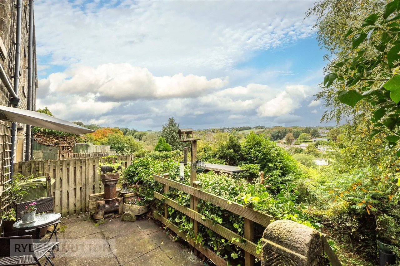 Miry Lane, Thongsbridge, HD9, photo 19
