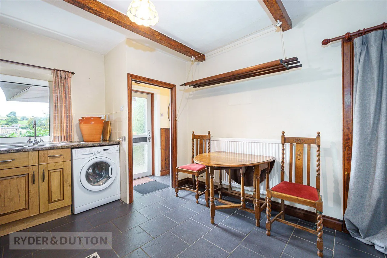 Miry Lane, Thongsbridge, HD9, photo 13