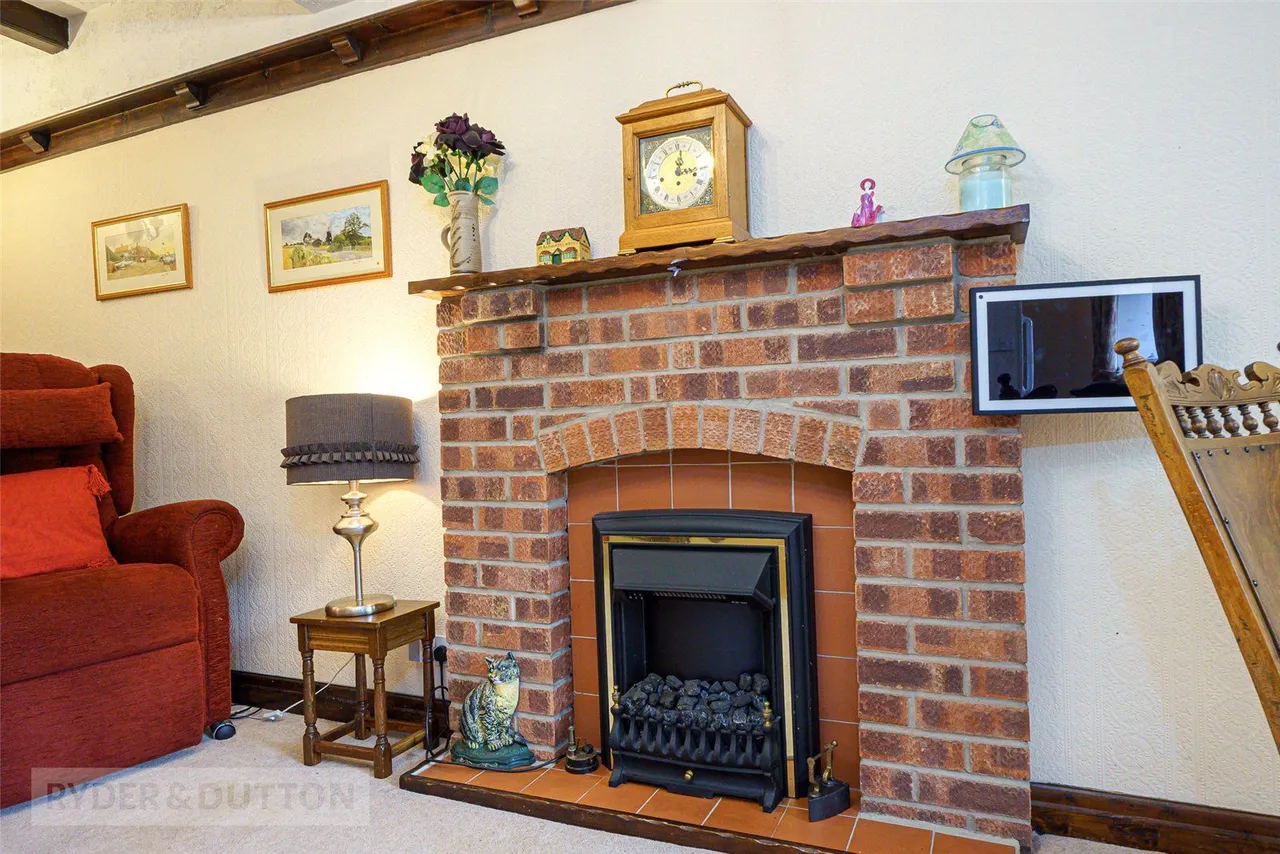 Miry Lane, Thongsbridge, HD9, photo 6