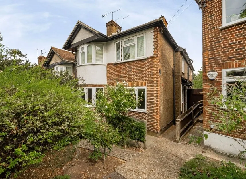 2 bed flat for sale — Bryan Avenue, Kensal Rise, NW10